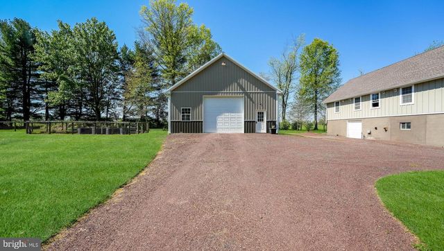 5389 CARVERSVILLE RD, Doylestown, PA 18902