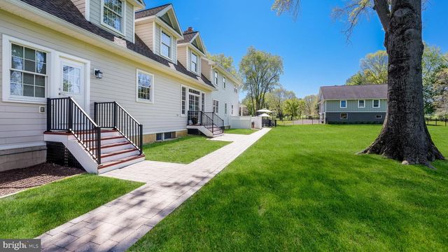5389 CARVERSVILLE RD, Doylestown, PA 18902