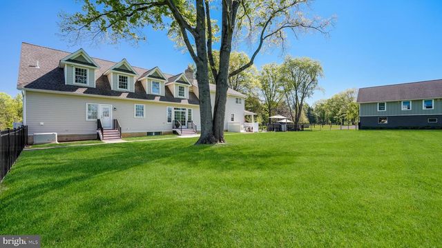 5389 CARVERSVILLE RD, Doylestown, PA 18902