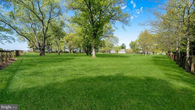 5389 CARVERSVILLE RD, Doylestown, PA 18902