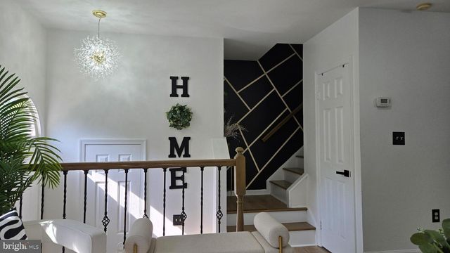 1421 BLUEMONT CT, Herndon, VA 20170