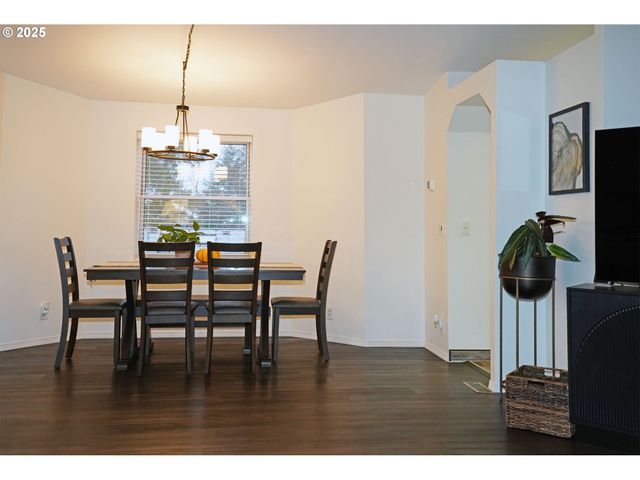 14996 S BLUE VISTA Dr, Oregon City, OR 97045