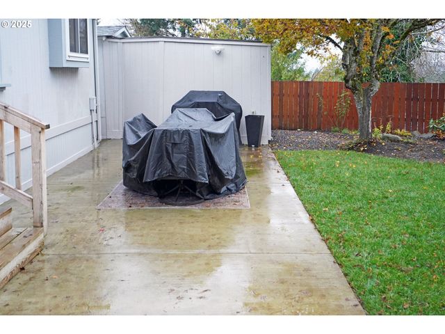 14996 S BLUE VISTA Dr, Oregon City, OR 97045