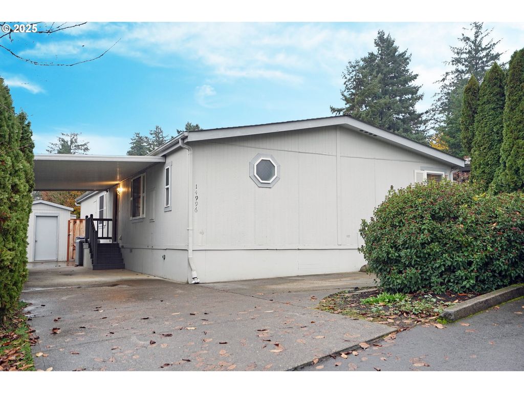 14996 S BLUE VISTA Dr, Oregon City, OR 97045