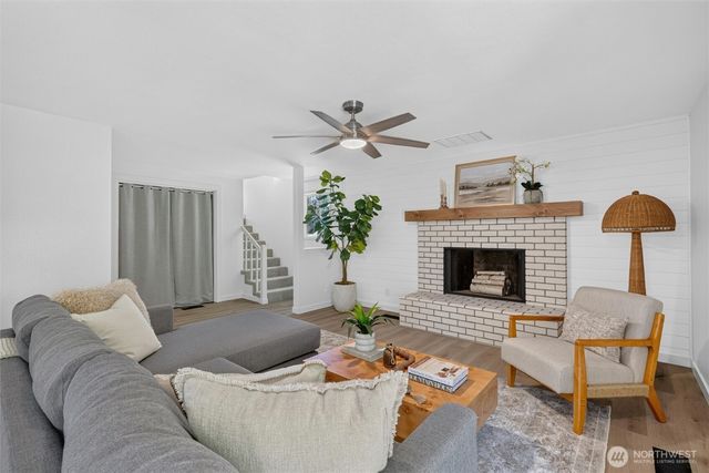 2346 Pine Drive, Ferndale, WA 98248