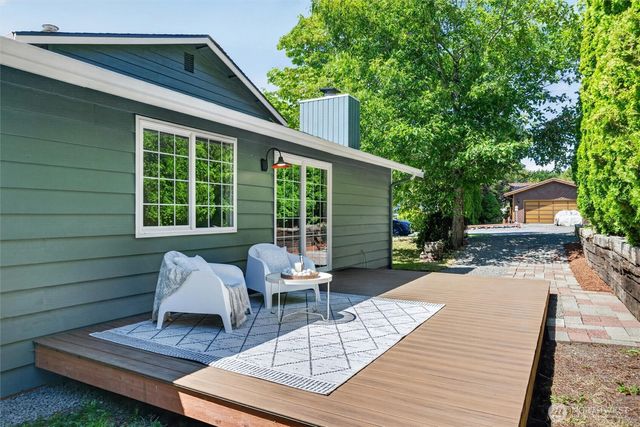 2346 Pine Drive, Ferndale, WA 98248