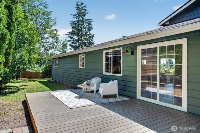 2346 Pine Drive, Ferndale, WA 98248