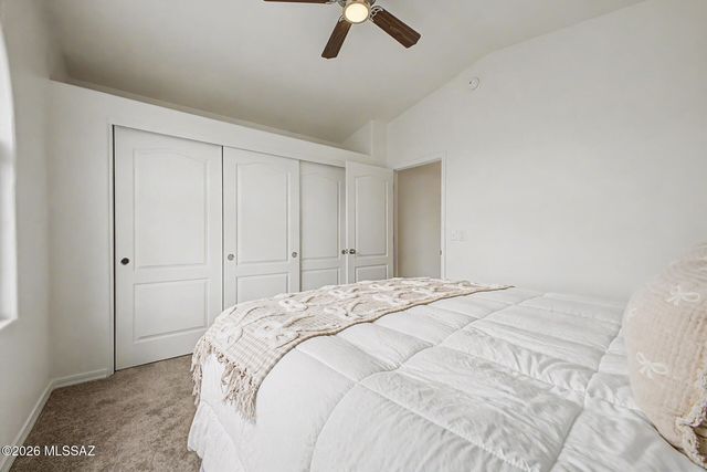 2705 S Chipshot Drive, Green Valley, AZ 85614