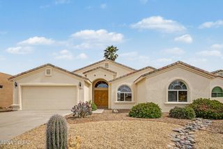 2705 S Chipshot Drive, Green Valley, AZ 85614