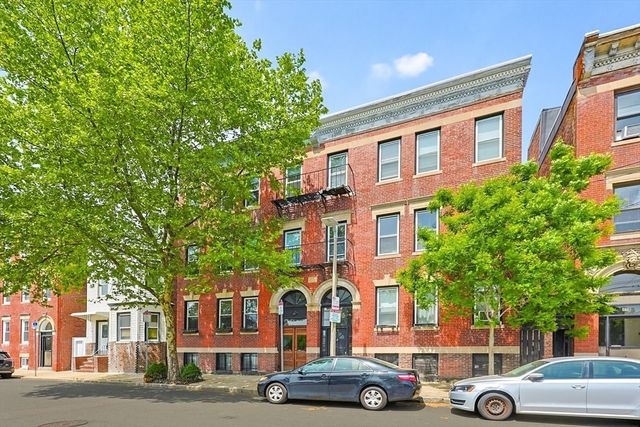 38 Frankfort Street, Boston, MA 02128
