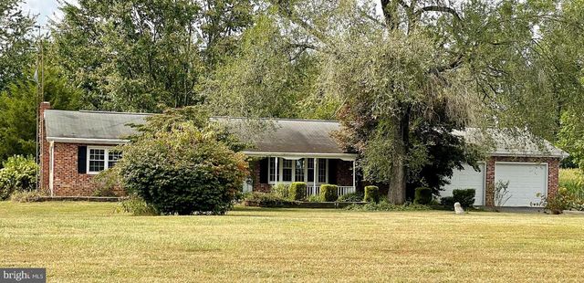450 PLUNKERT RD, Littlestown, PA 17340