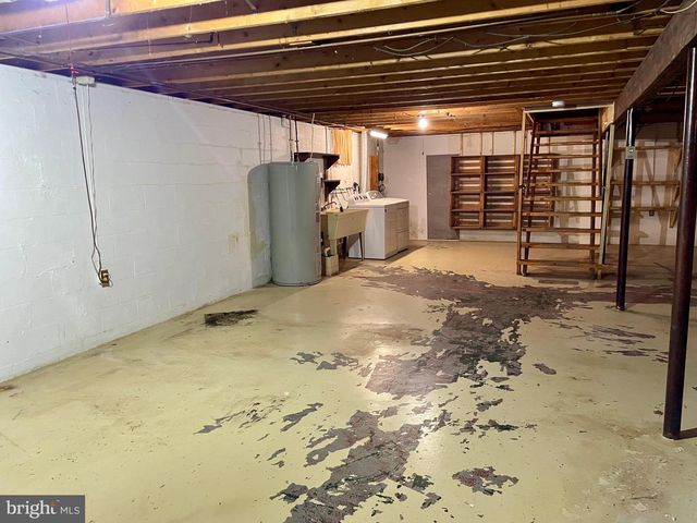 450 PLUNKERT RD, Littlestown, PA 17340