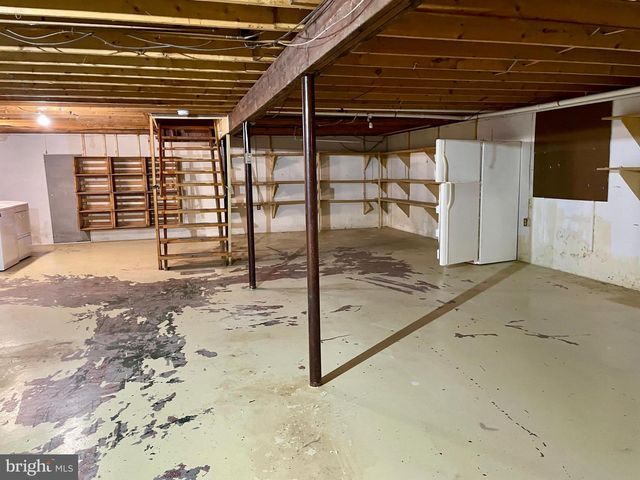 450 PLUNKERT RD, Littlestown, PA 17340