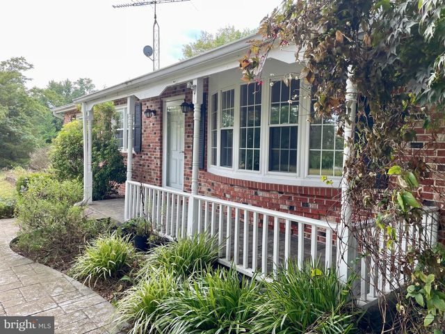 450 PLUNKERT RD, Littlestown, PA 17340