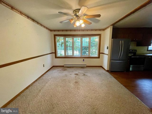450 PLUNKERT RD, Littlestown, PA 17340