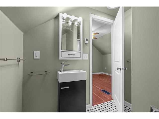 4181 White Bear Avenue N, White Bear Lake, MN 55110