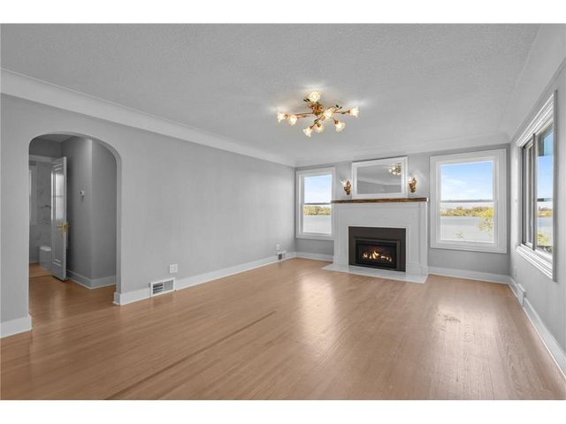 4181 White Bear Avenue N, White Bear Lake, MN 55110