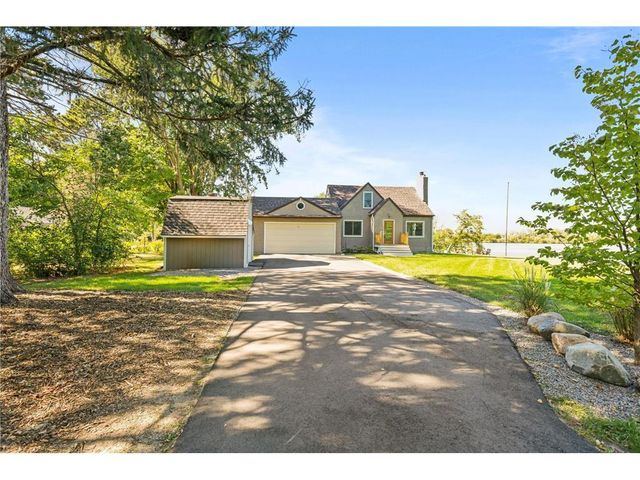 4181 White Bear Avenue N, White Bear Lake, MN 55110