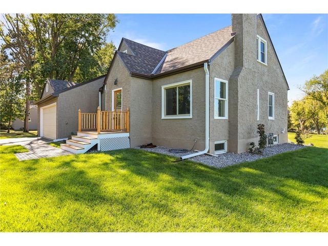 4181 White Bear Avenue N, White Bear Lake, MN 55110