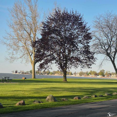 4509 Dixon Road, Frenchtown Twp, MI 48166