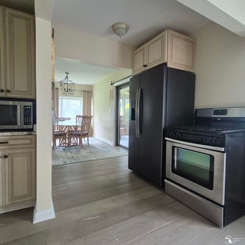 4509 Dixon Road, Frenchtown Twp, MI 48166