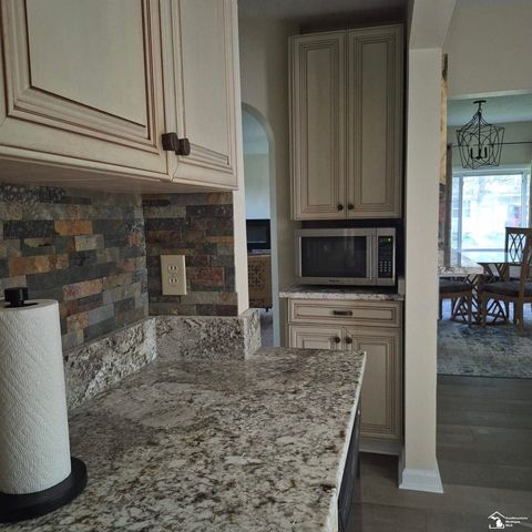 4509 Dixon Road, Frenchtown Twp, MI 48166