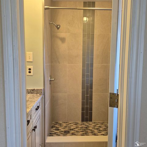 4509 Dixon Road, Frenchtown Twp, MI 48166