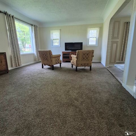 4509 Dixon Road, Frenchtown Twp, MI 48166
