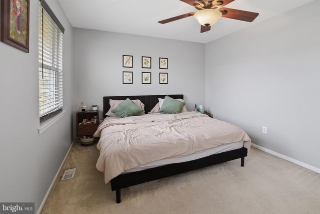 14 WOODHURST DR, Mount Holly, NJ 08060