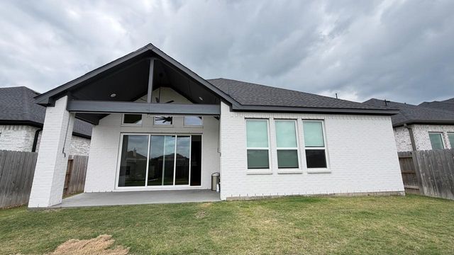 24638 Lukes Landing Way, Tomball, TX 77375