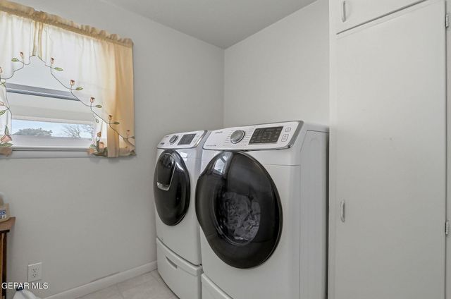 412 SPRINGHILL Circle, El Paso, TX 79912