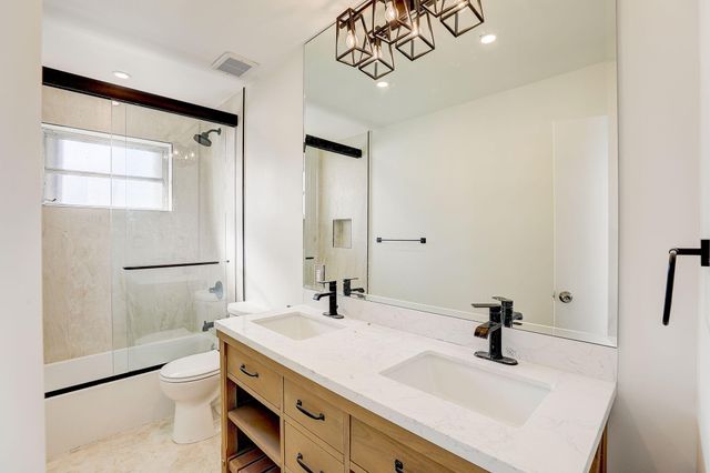 3900 N 45th Avenue, Hollywood, FL 33021