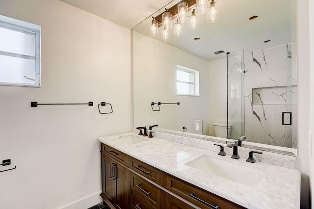 3900 N 45th Avenue, Hollywood, FL 33021