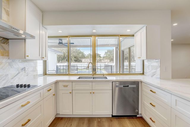3900 N 45th Avenue, Hollywood, FL 33021