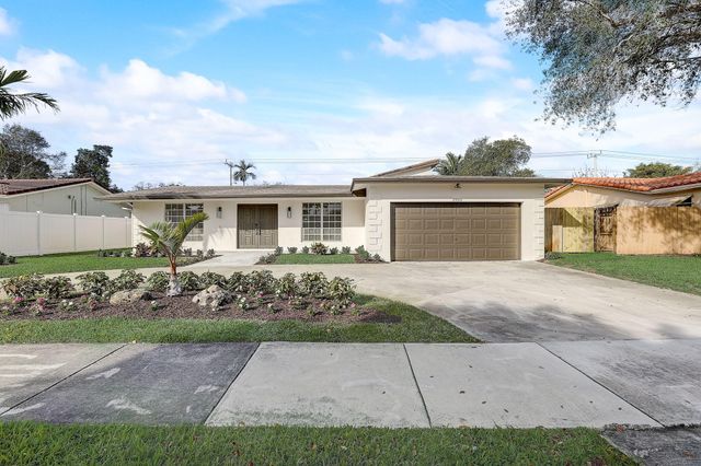 3900 N 45th Avenue, Hollywood, FL 33021