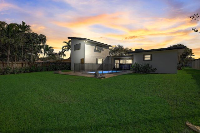 3900 N 45th Avenue, Hollywood, FL 33021