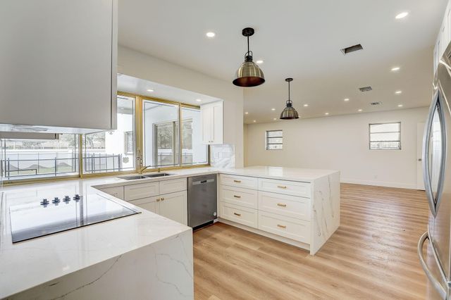 3900 N 45th Avenue, Hollywood, FL 33021