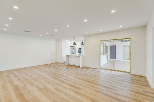 3900 N 45th Avenue, Hollywood, FL 33021