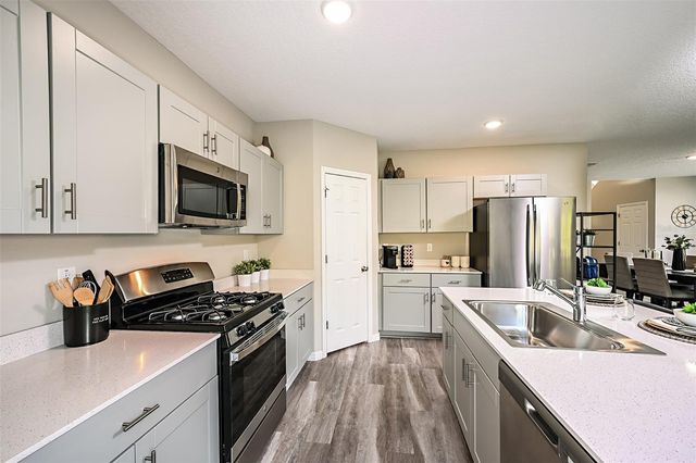 36671 SAGEMOOR DRIVE, Zephyrhills, FL 33541