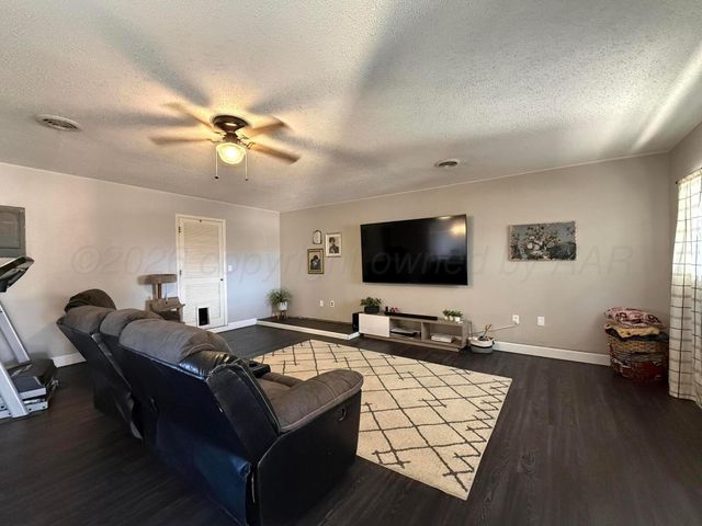 1501 Bedivere Street, Borger, TX 79007