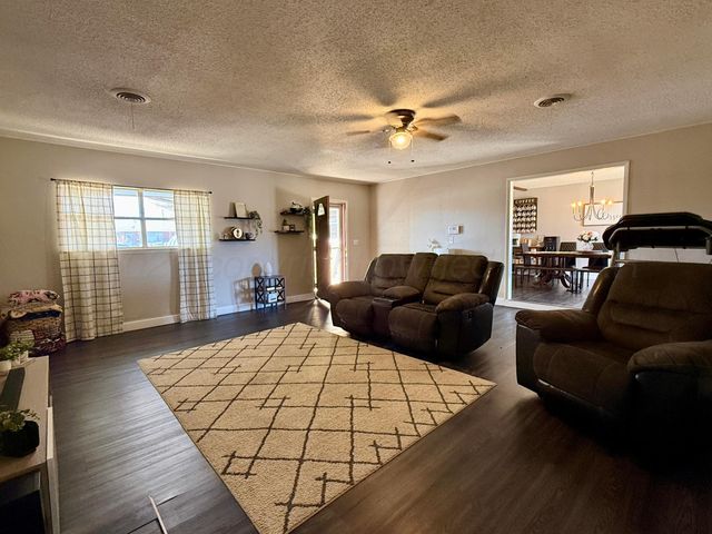 1501 Bedivere Street, Borger, TX 79007