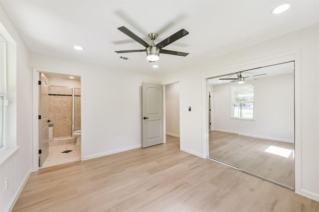 320 S Jamison Street, La Porte, TX 77571