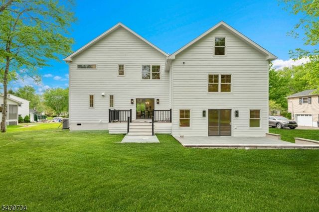 24 Etmore Pl, New Providence Boro, NJ 07974