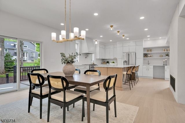 24 Etmore Pl, New Providence Boro, NJ 07974