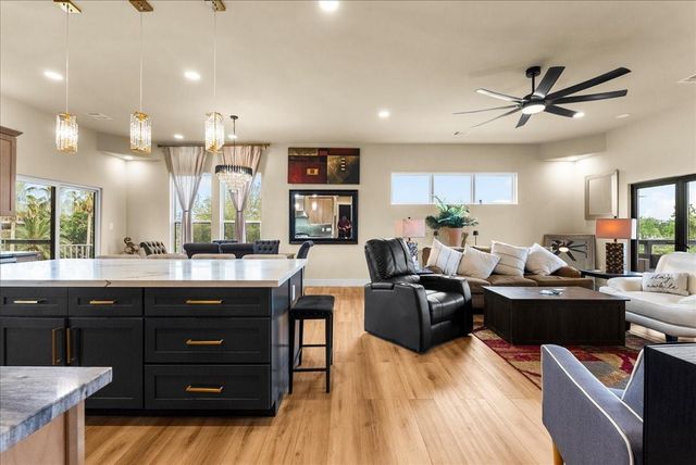 88 Bayou Lane, Kemah, TX 77565