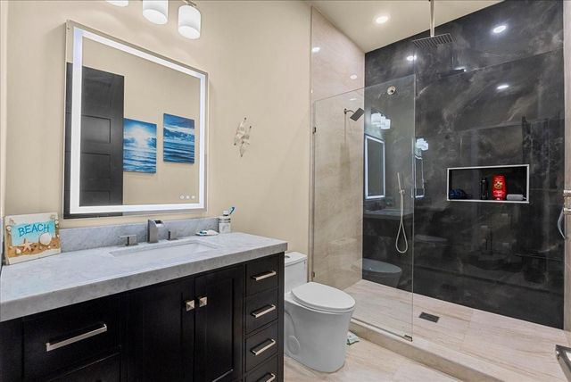 88 Bayou Lane, Kemah, TX 77565