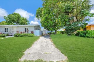 2925 NW 63rd Street, Miami, FL 33147