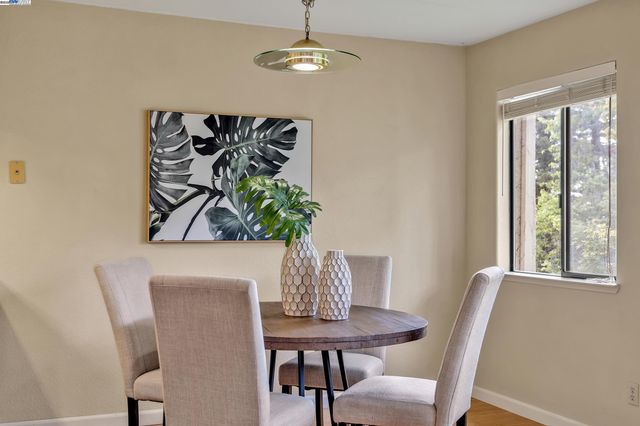 21239 Gary Dr 317D, Hayward, CA 94546
