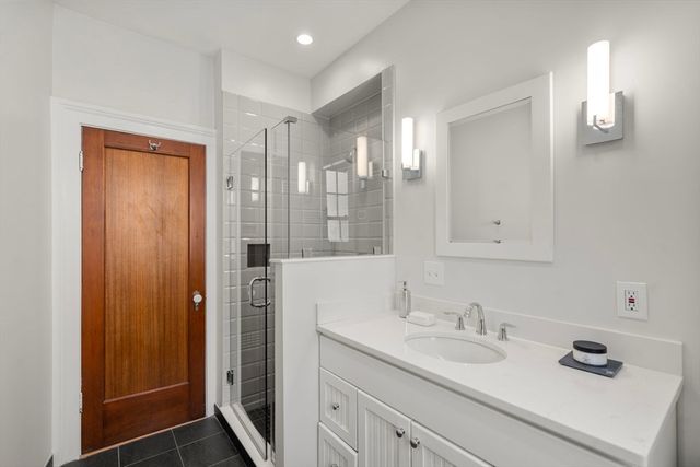 135 Beaconsfield Rd 1, Brookline, MA 02445