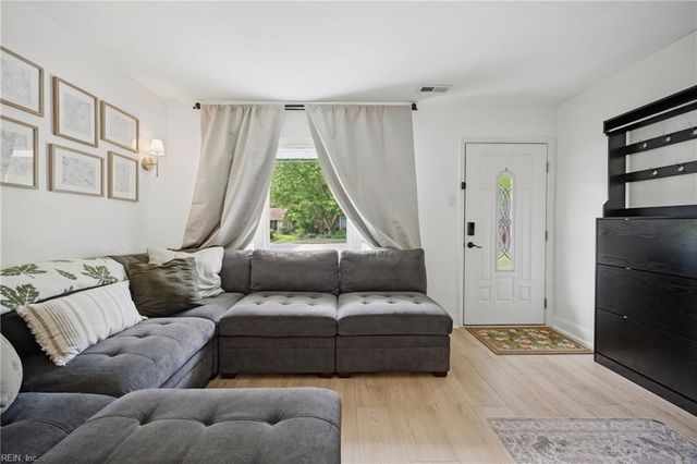 439 Walnut ST, Hampton, VA 23669